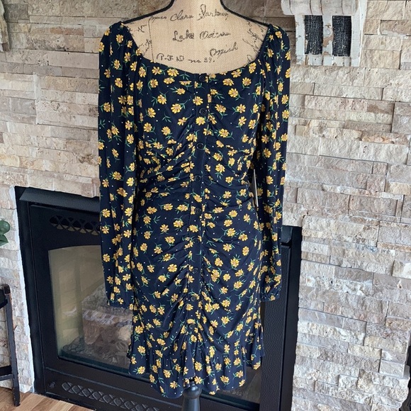 Lost & Wander Outpost Mini black sunflower dress button down long sleeve ruching - Picture 3 of 16